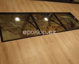 Hotový skleněný poklop
