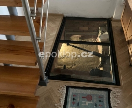 Hotový skleněný poklop